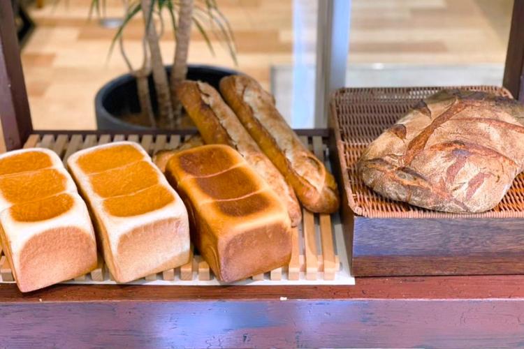 CAFE SWEET 縄手本店】オリジナル食パンの秘密！ | 松本のベーカリー